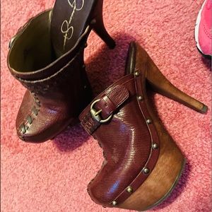 Jessica Simpson Women’s Winsy Clog